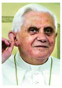 Papa Ratzinger apre alla comunità gay